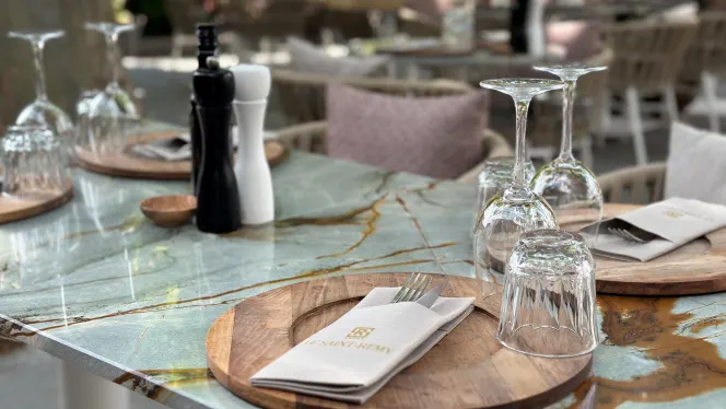 Restaurant Lou Patio - Hôtel le Saint-Remy - 0