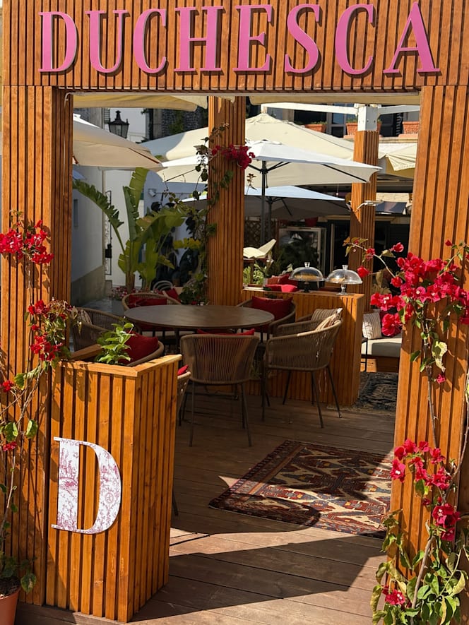 DUCHESCA restaurant cocktail bar - 9