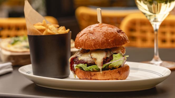 The Brush East London Grande Café - 3