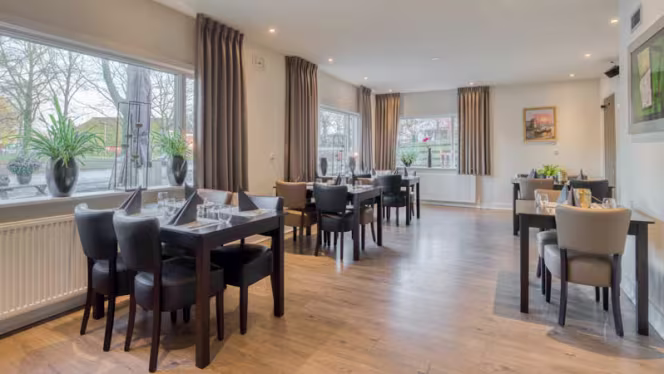 Toby's Steakhouse - 4