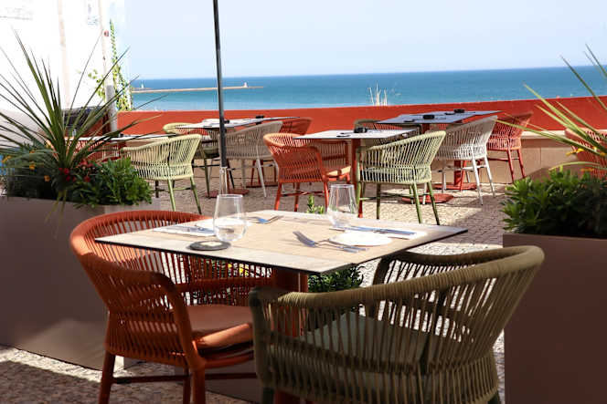 MamaLouka Party Restaurant - 1