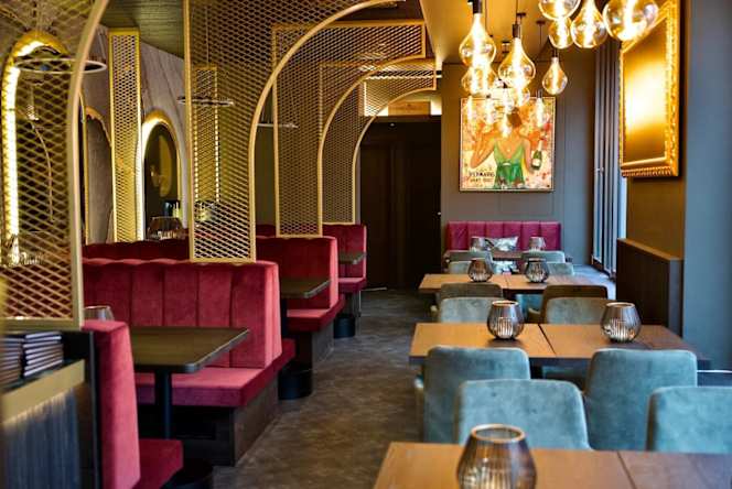 Hermanns Bar & Restaurant - 1