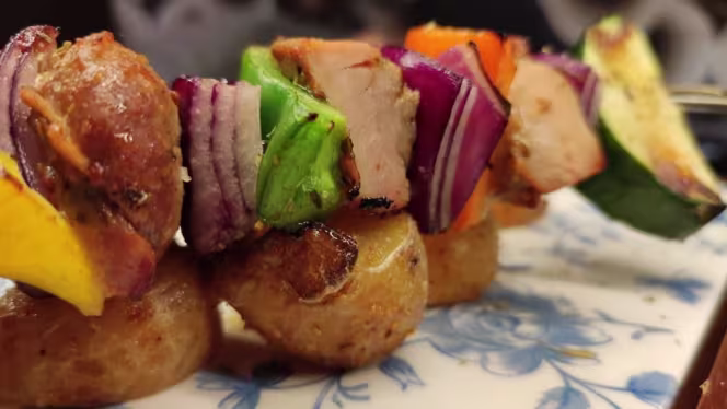 Carbón Carbón Grill & Drinks - 3