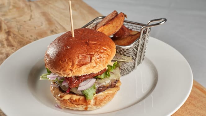 Palacio Carvajal Girón - 6