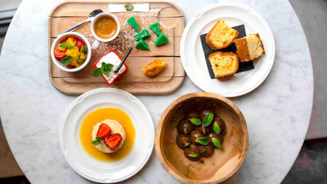 Le Questel Brasserie - 9