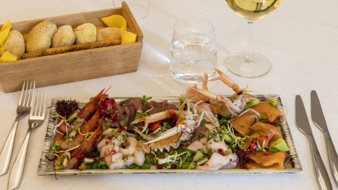 Sikulo Restaurant - 8