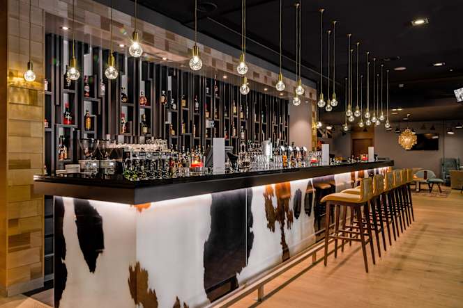 Bar-Bistro (Garden Hotel) - 0