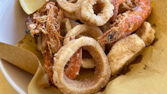 Nicola's Restaurant - 8