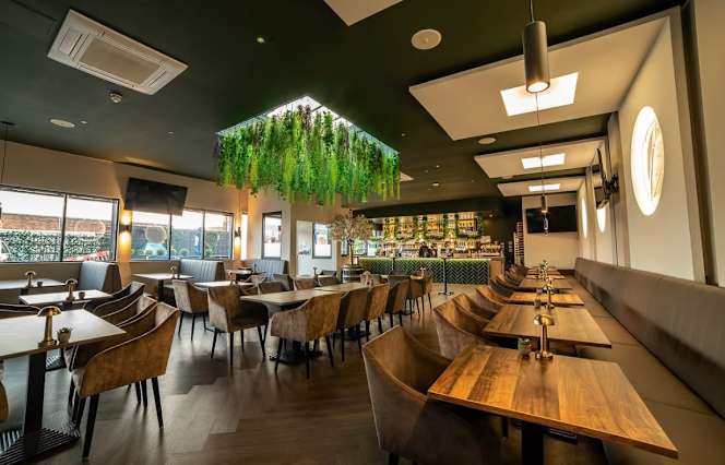 The 72 Bar & Restaurant - 1