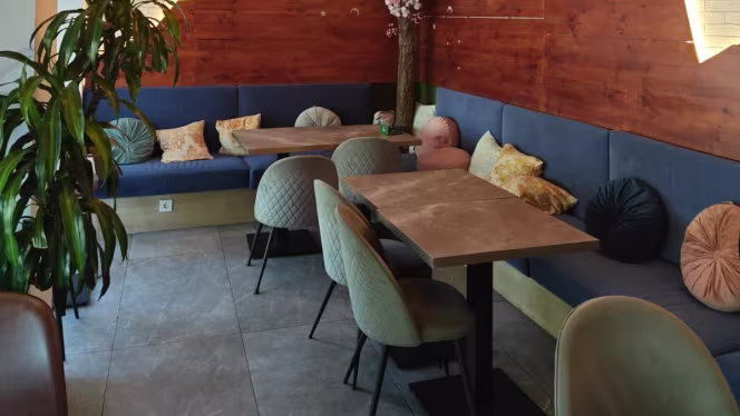 WOW Bar Restaurante - 0