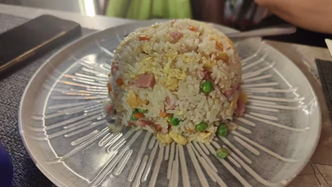 WOW Bar Restaurante - 1