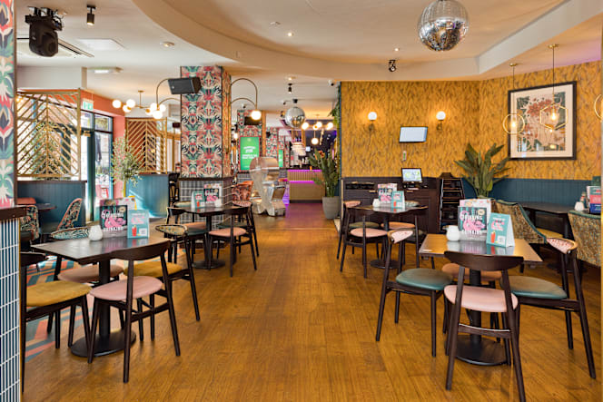 Slug and Lettuce Manchester, Albert Square - 3