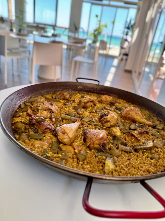 Pelíkano Beach Club - 0