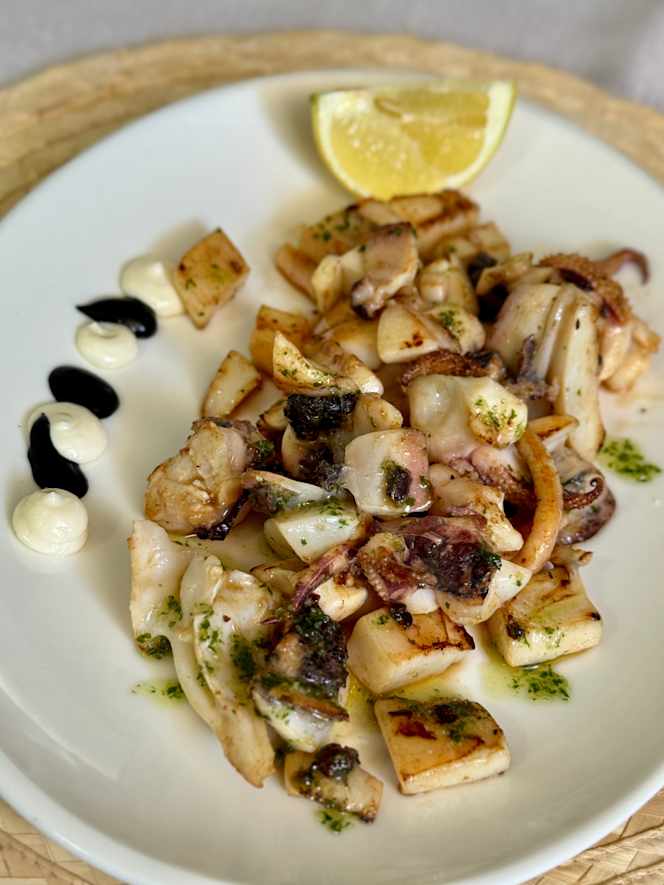 Pelíkano Beach Club - 4