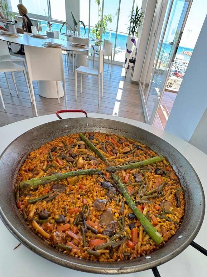 Pelíkano Beach Club - 8