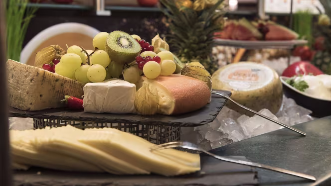 Pianobar: Maritim Hotel Magdeburg - 1