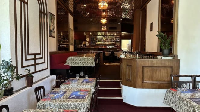 Café Restaurant Shiraz - 2