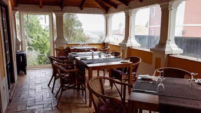 Lawrence's Hotel - 3