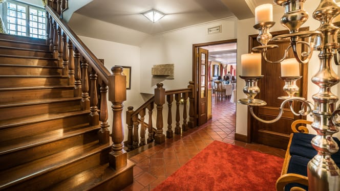 Lawrence's Hotel - 0