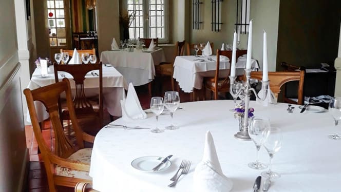 Lawrence's Hotel - 2