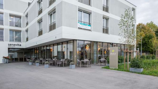 Ahorn Restaurant & Café - 9