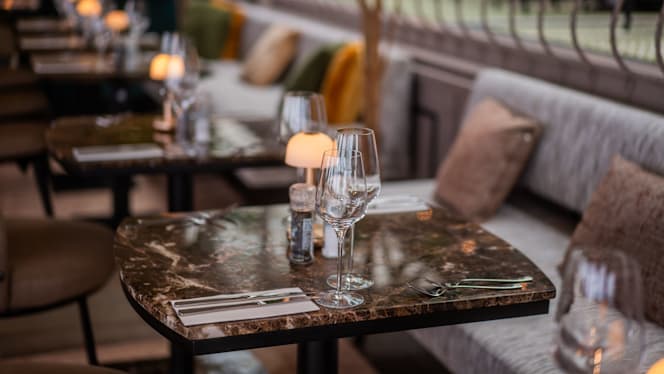 Restaurant Two Brothers - 1