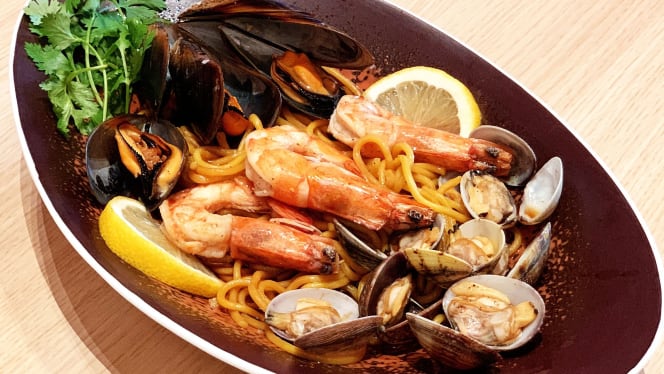 Clamour Noodle House - 7