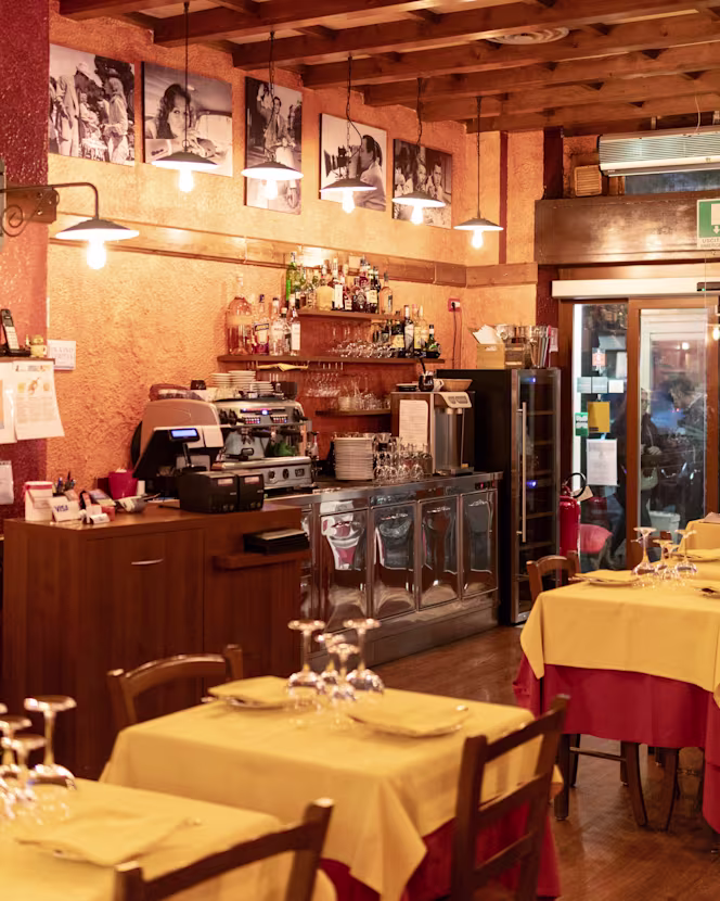 Pace - Piazza Roma a Milano - 3