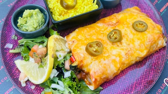 Taco Locoo Restaurant and Cocktail Bar - 2