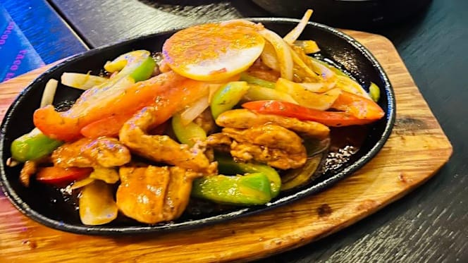 Taco Locoo Restaurant and Cocktail Bar - 5