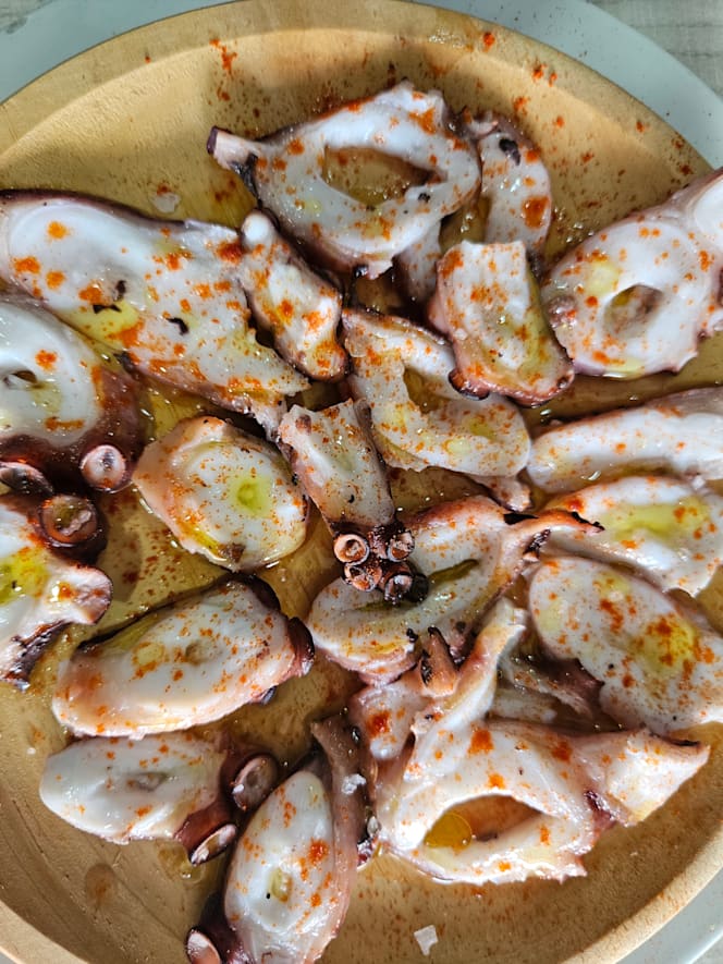 Eli's  Restaurante - 8