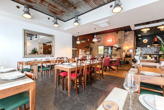 Charlie’s Steakhouse - 0