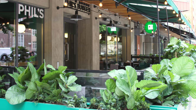 Phil's Fältöversten - 0