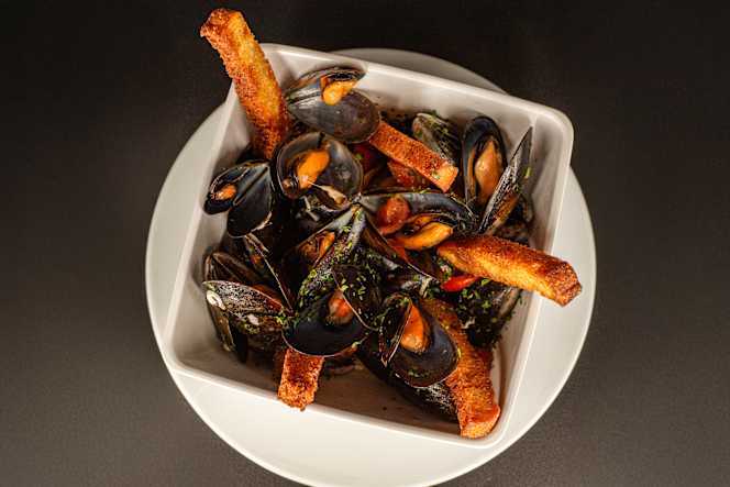 Basiliani Ristorante Gli Ulivi - 2