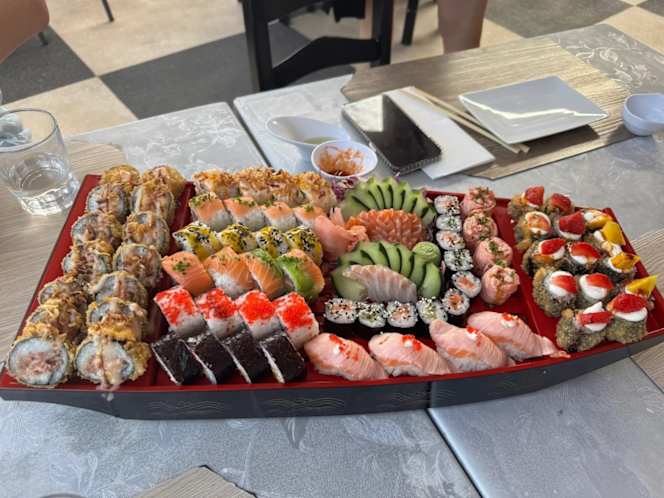 Dragon Sushi - 4