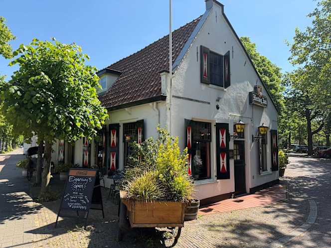 Eterij en Drinkerij Eigenwijs Wassenaar - 0