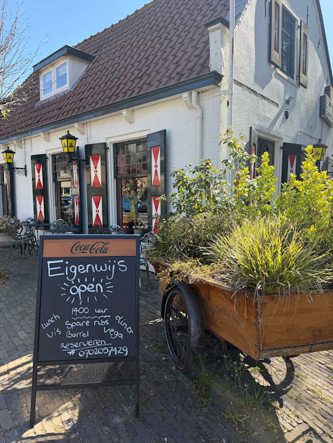 Eterij en Drinkerij Eigenwijs Wassenaar - 5
