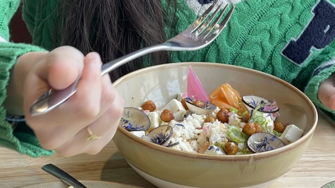 Acapella Coffee Shop - 1