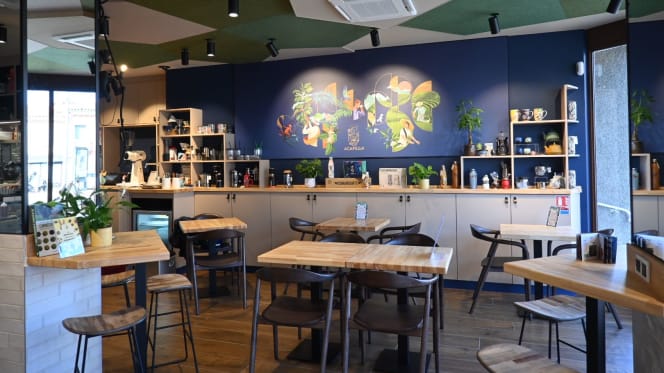 Acapella Coffee Shop - 4