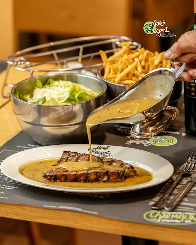 Bistro Régent Saint Julien Les villas - 0