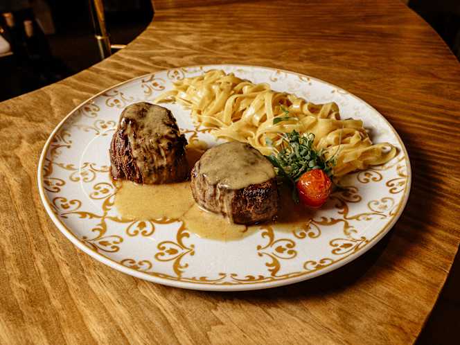 GARE Restaurant - 3