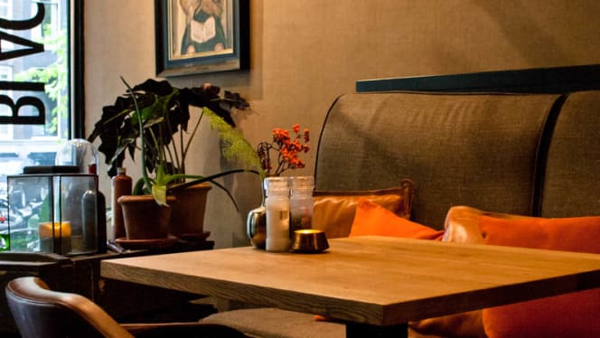 Black and Blue - Amsterdam - 5