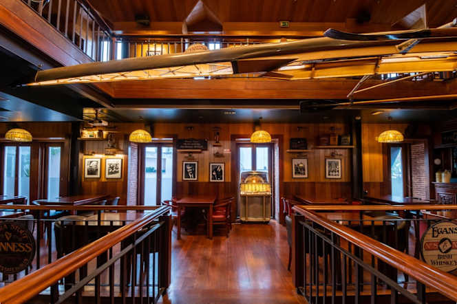 Murphy's Irish Pub - 7
