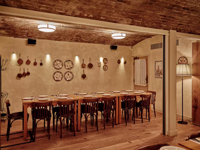 Casa do Frango Mayfair - 2