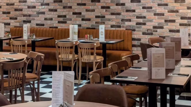 Cosmopolitan Brasserie Melun - 1