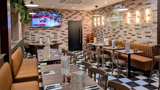 Cosmopolitan Brasserie Melun - 2