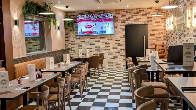 Cosmopolitan Brasserie Melun - 6