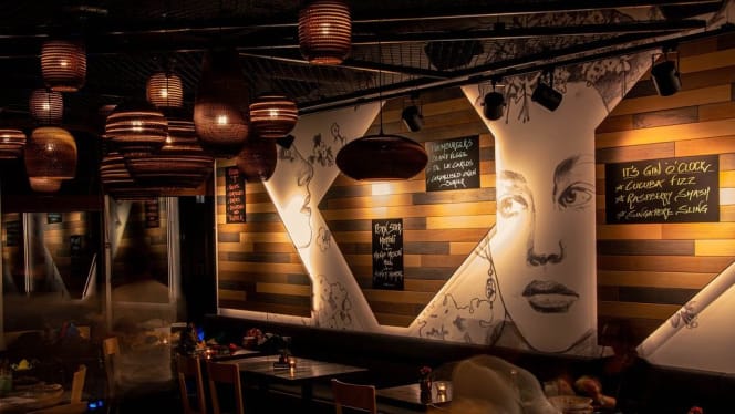 Carlos Mexican Grill & Cocktail Bar - 6