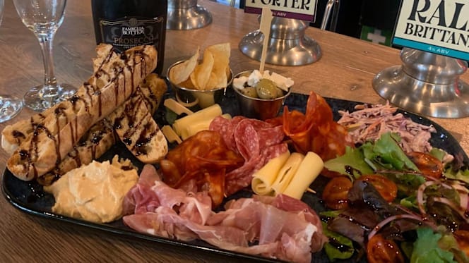 Raleside Brewhouse and Darts Bar - 6