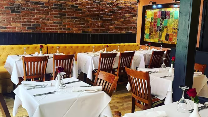 Farncombe Tandoori - 0